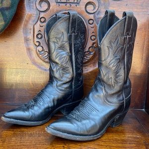 Justin Black Leather Cowboy Boots Women’s size 6c made in USA